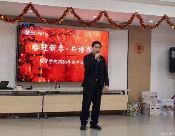 校长.jpg