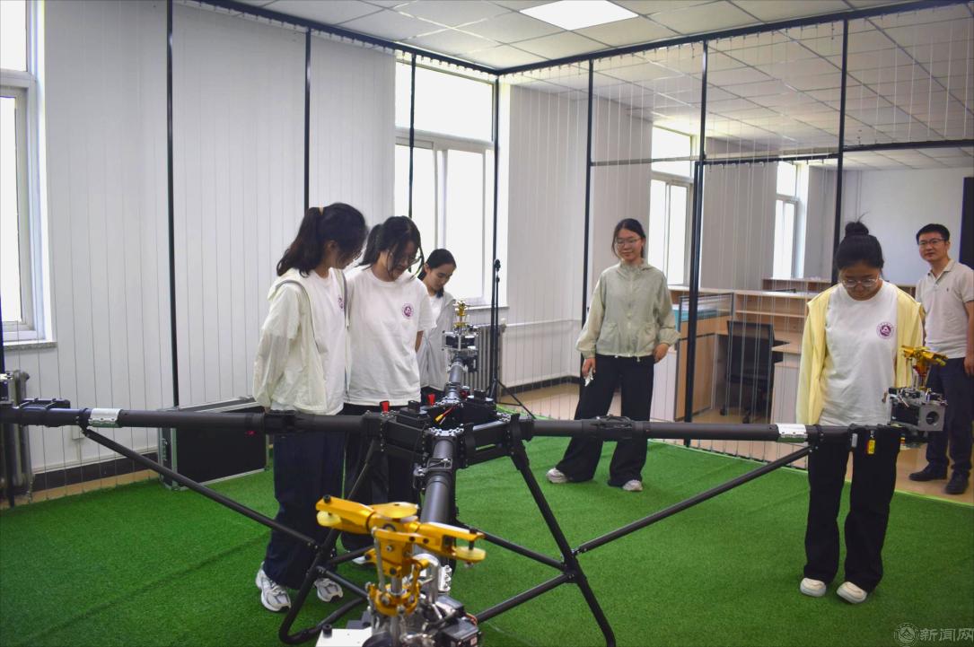image005.png